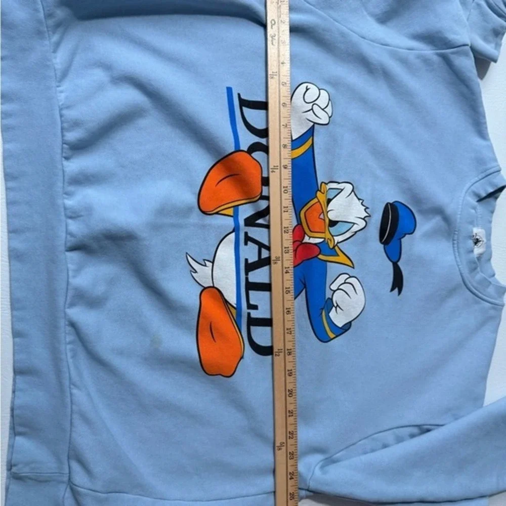 Disney Blue Donald Duck Sweater Size XL‎